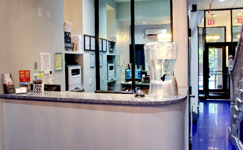 Chelsea Inn - Lobi