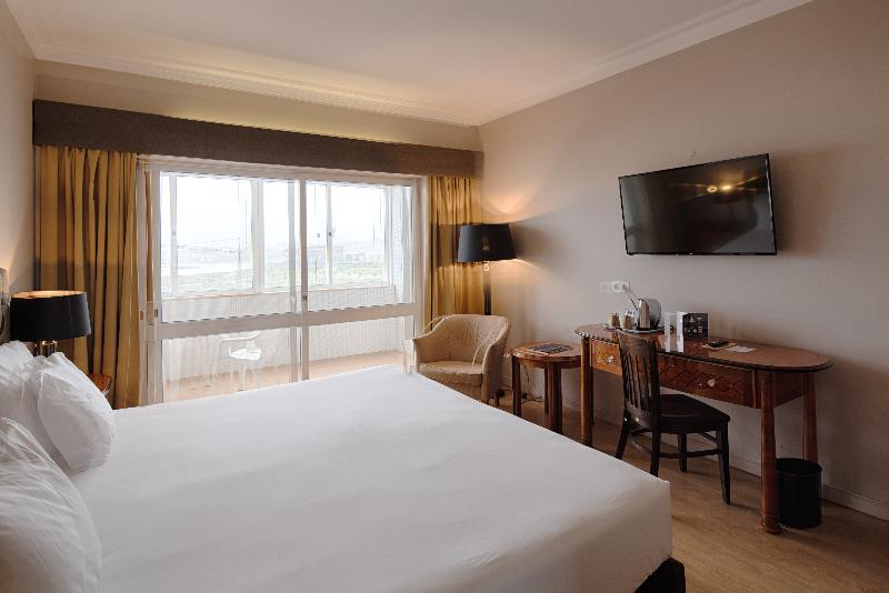 Golden Tulip Porto Gaia - Oda
