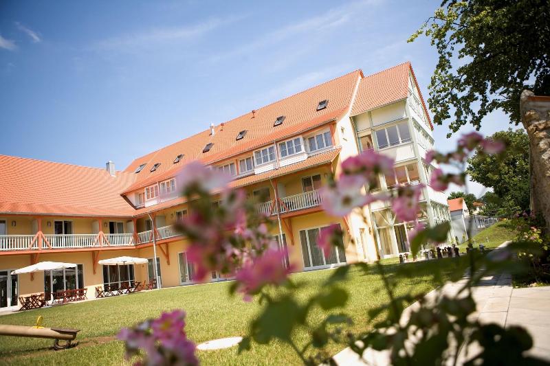 JUFA Nördlingen im Ries - Genel