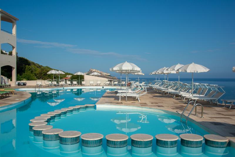 Castelsardo Resort Village - Havuz