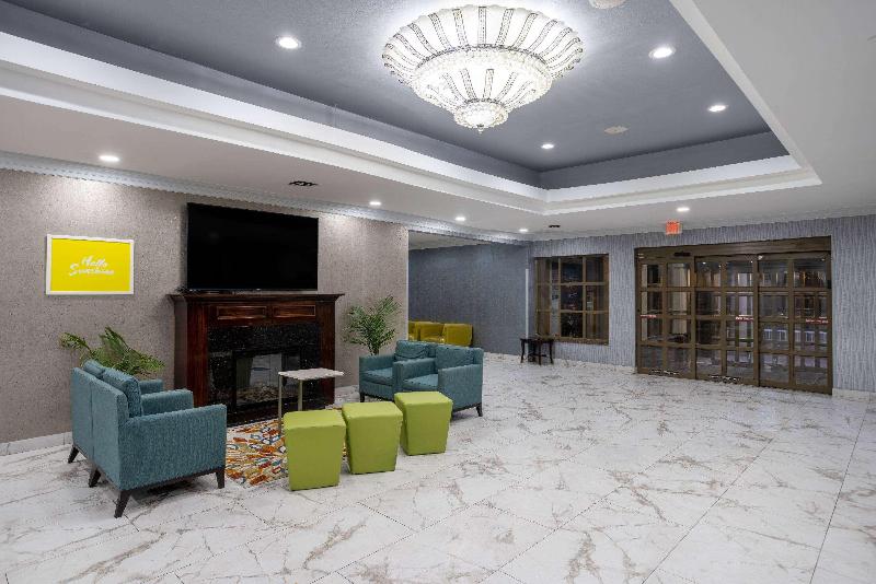 Days Hotel by Wyndham North Bergen/NYC Area - Lobi