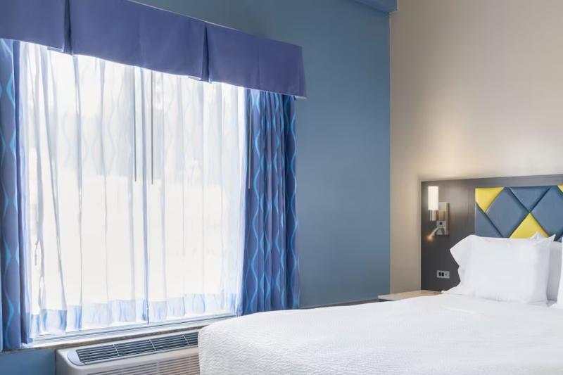 Days Hotel by Wyndham North Bergen/NYC Area - Oda