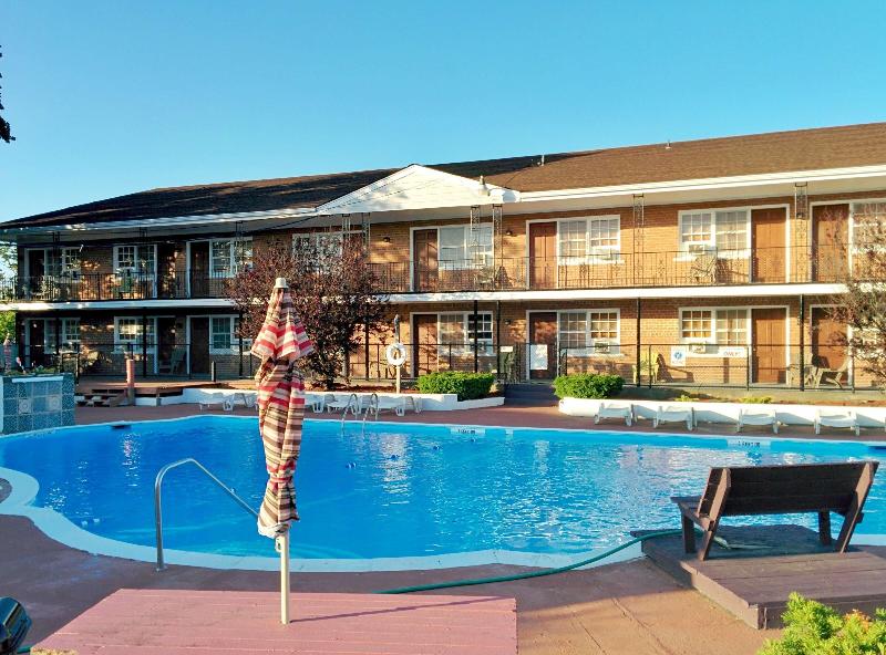 Budget Host East End Riverhead - Genel