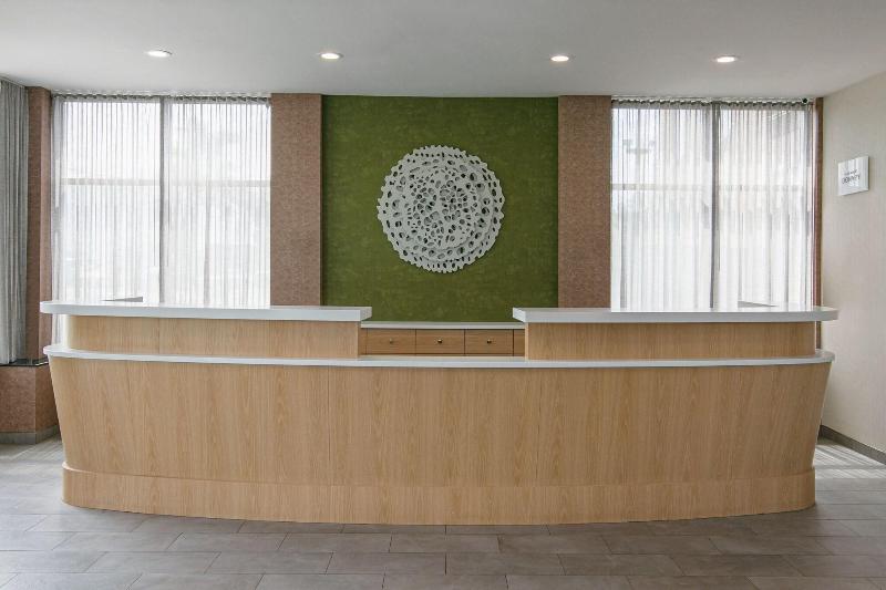 Fairfield Inn New York JFK Airport - Lobi