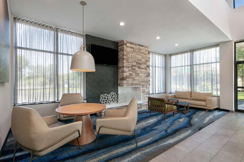 Fairfield Inn New York JFK Airport - Lobi