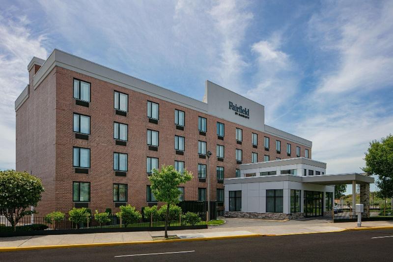 Fairfield Inn New York JFK Airport - Genel