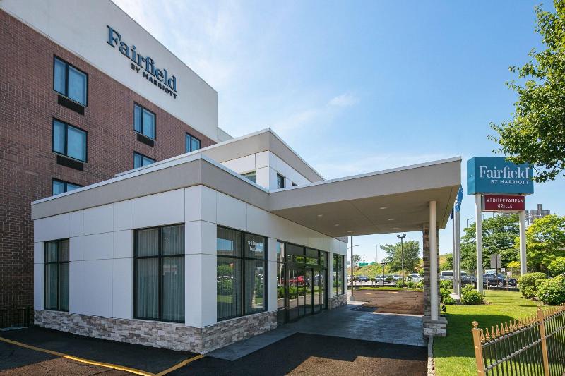 Fairfield Inn New York JFK Airport - Genel