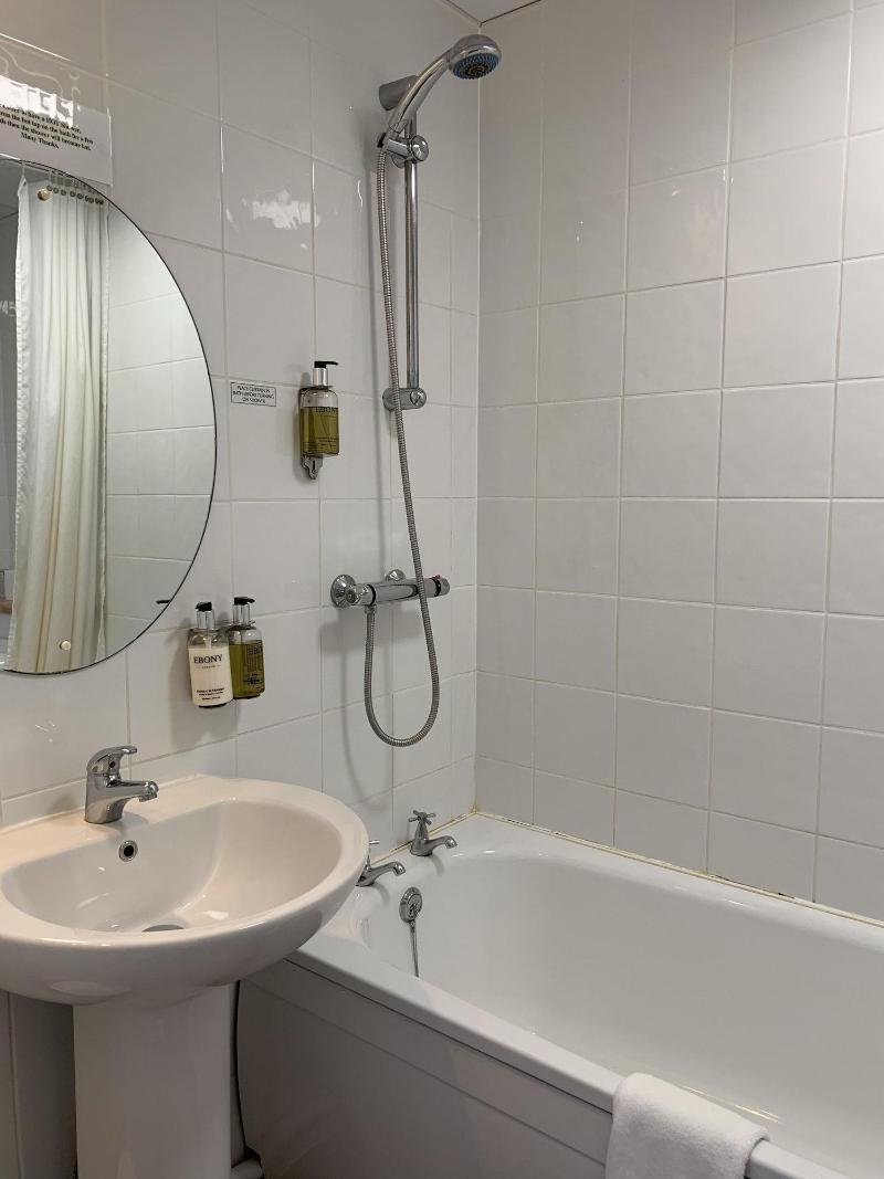 Knights Court Hotel - Oda