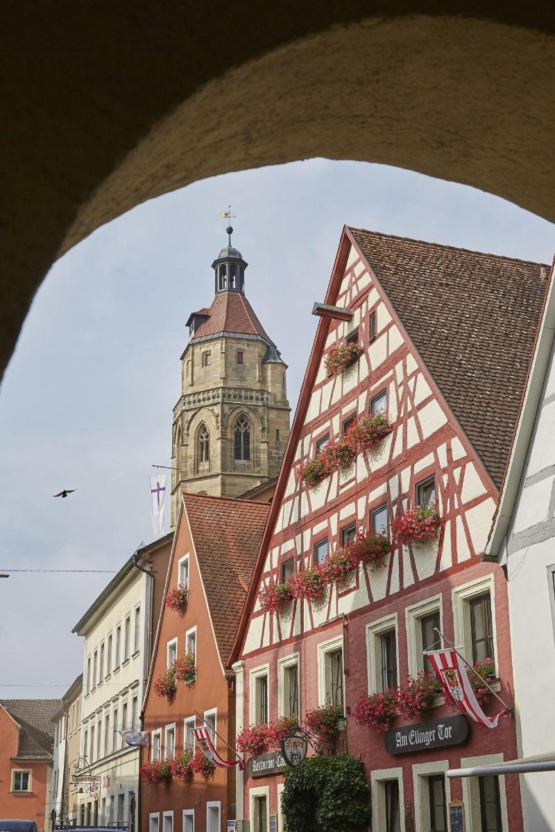 Am Ellinger Tor - Genel