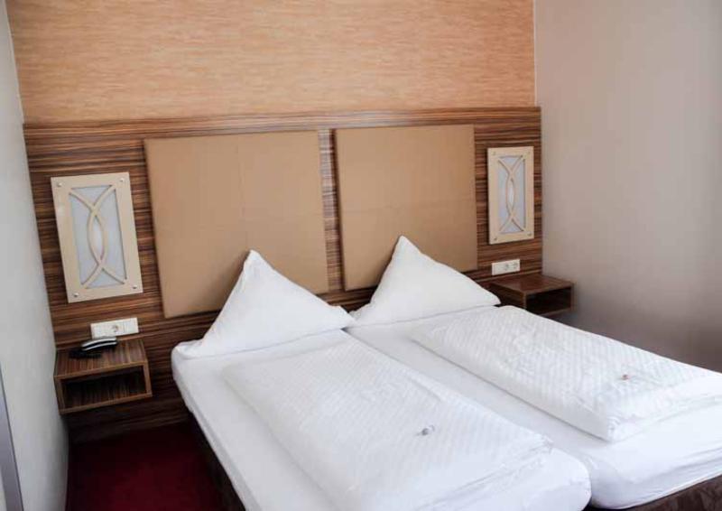 Erde Hotel Erlangen - Oda