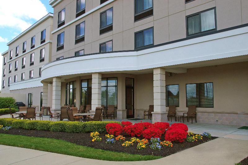 Courtyard Republic Airport Long Island/Farmingdale - Genel