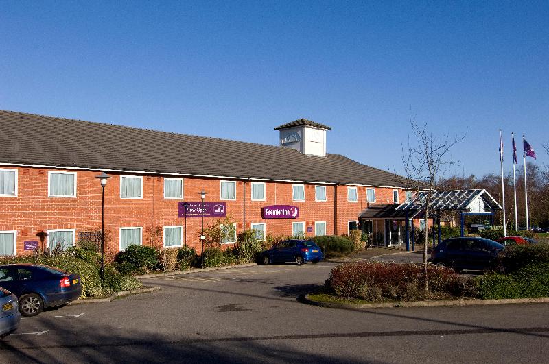 Premier Inn Pontypool - Genel