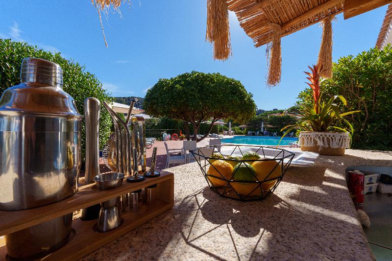 Punta Est - Bar