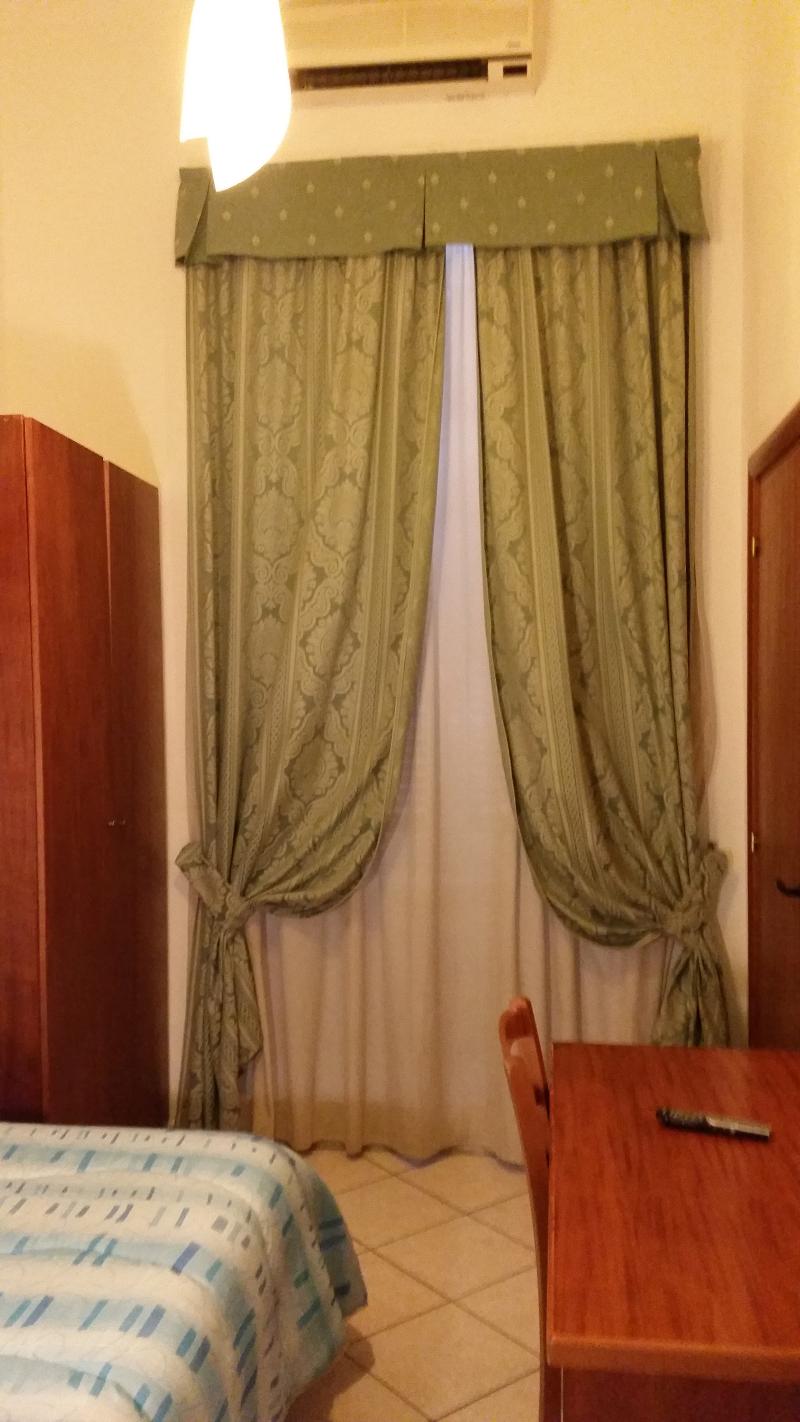 Hotel Eliseo Tourist Napoli - Oda
