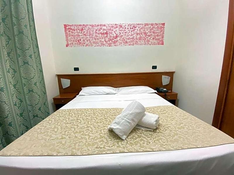 Hotel Eliseo Tourist Napoli - Oda