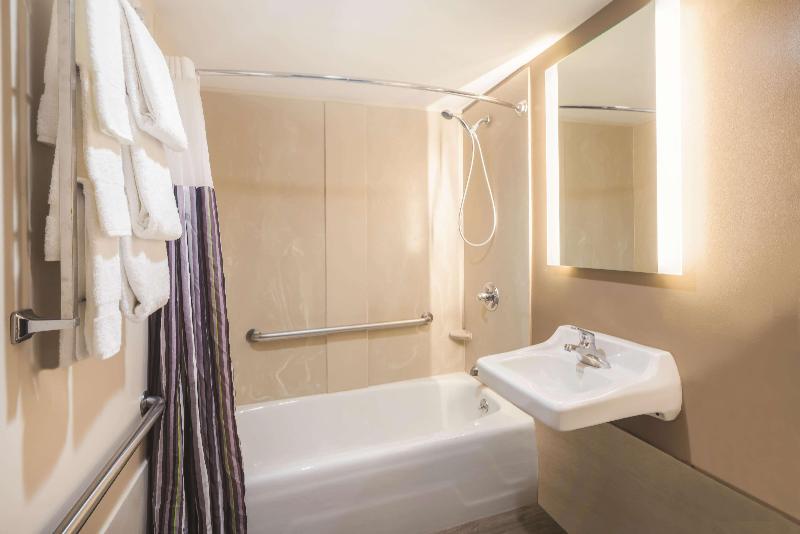 La Quinta Inn &Suites by Wyndham Brooklyn Downtown - Oda