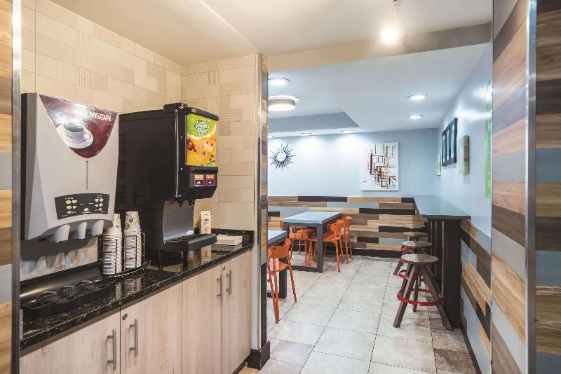 La Quinta Inn &Suites by Wyndham Brooklyn Downtown - Restoran
