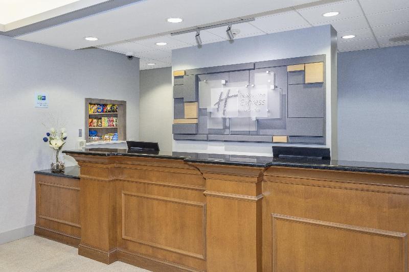 Holiday Inn Express & Suites Long Island-East End - Lobi