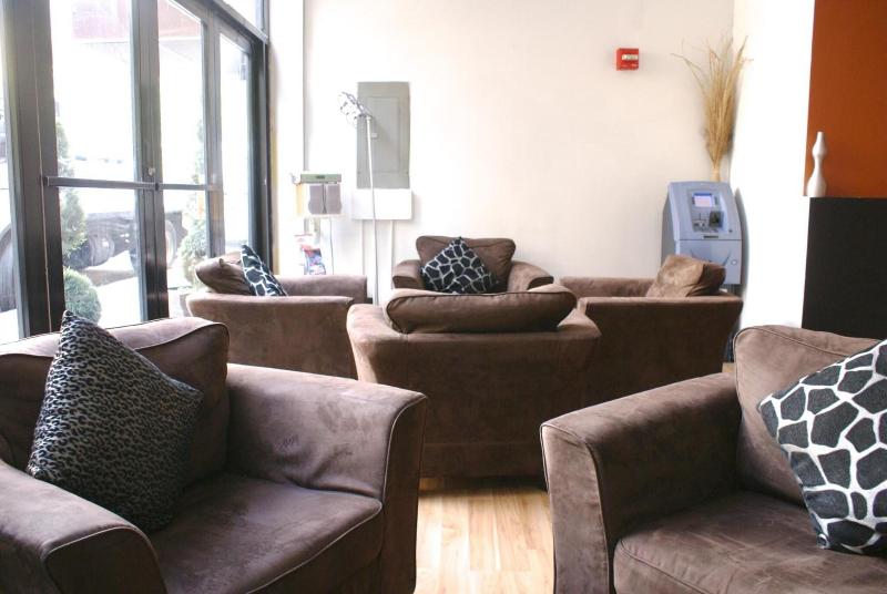Off-Soho Suites - Lobi