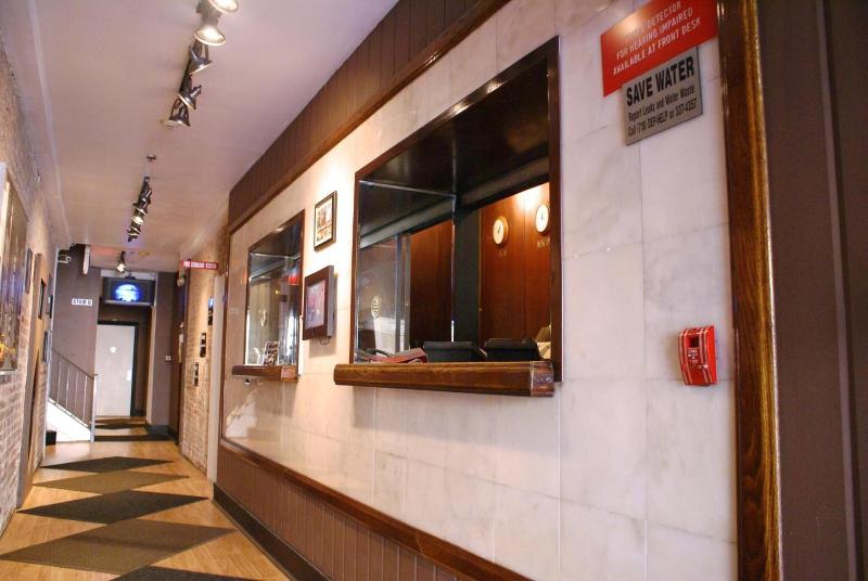 Off-Soho Suites - Lobi