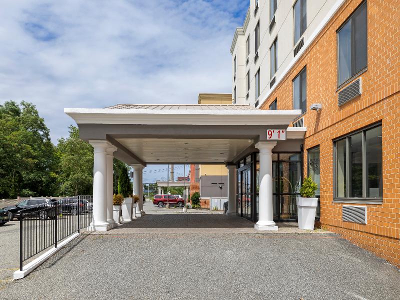 Country Inn & Suites by Radisson Staten Island - Genel