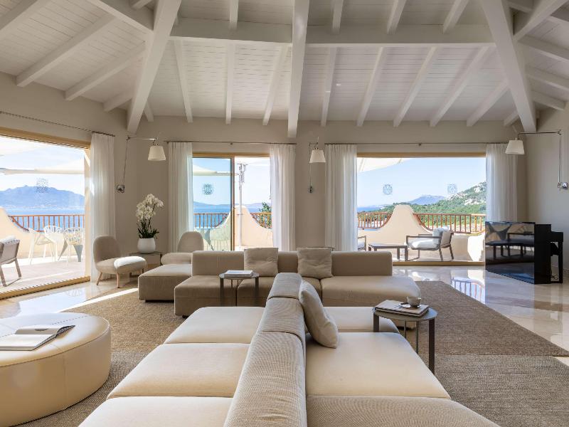 Cala Cuncheddi - VRetreats - Lobi