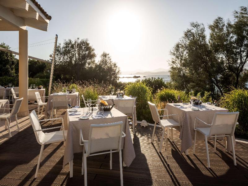 Cala Cuncheddi - VRetreats - Restoran