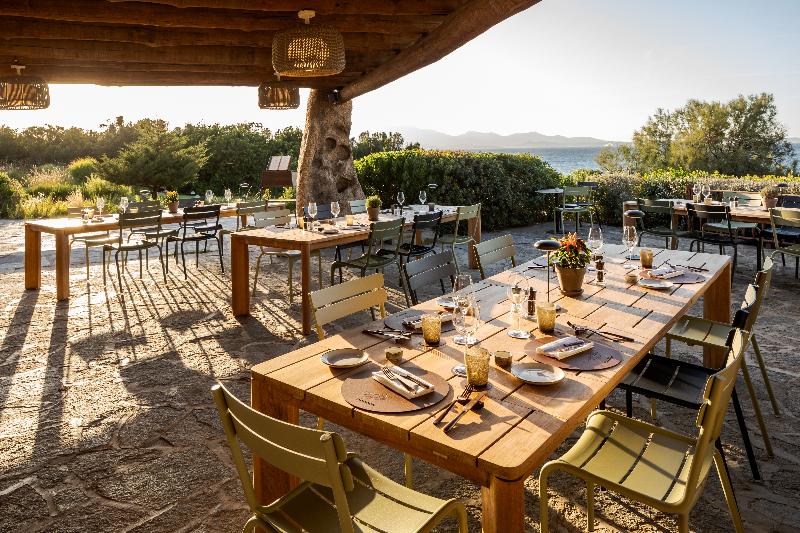 Cala Cuncheddi - VRetreats - Restoran