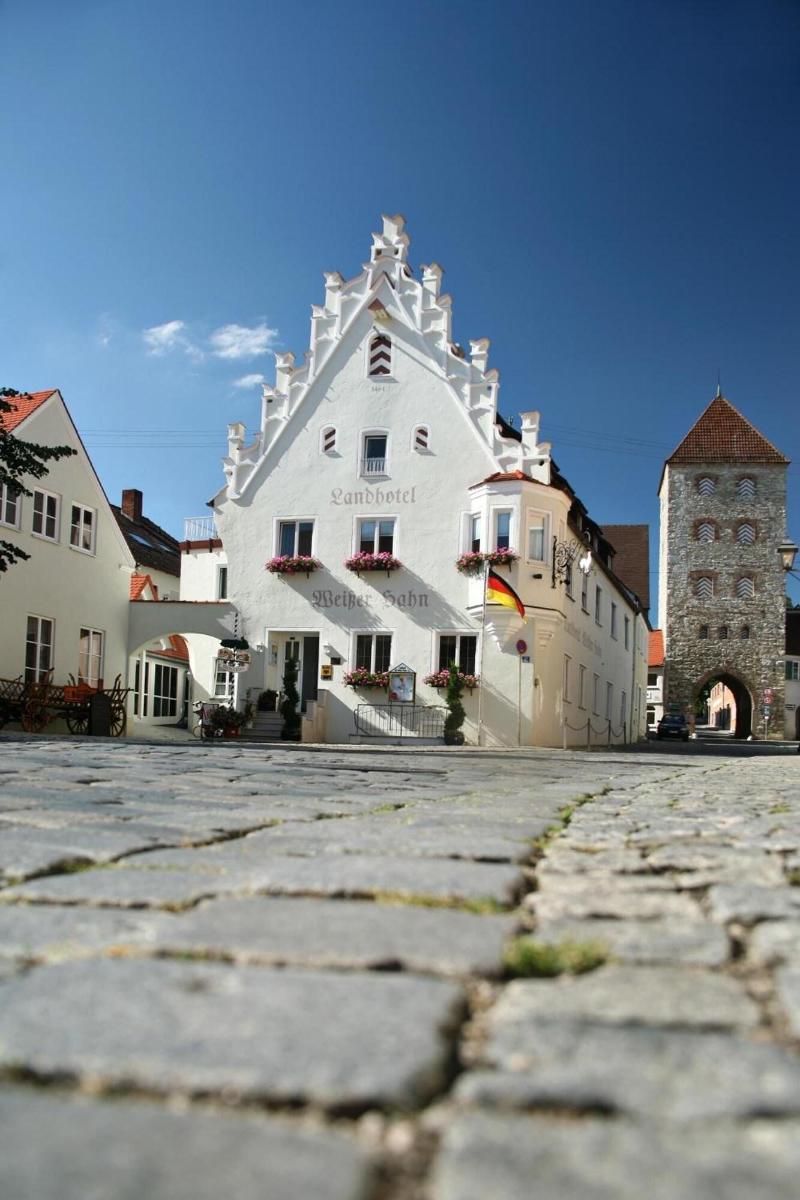 Hotel Weißer Hahn - Genel