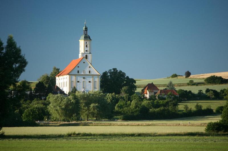 Hotel Weißer Hahn - Genel