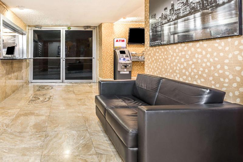 Super 8 by Wyndham North Bergen NJ/NYC Area - Lobi