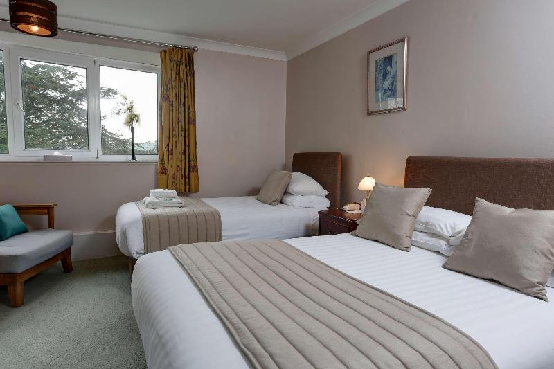 The Oaklands Hotel - Genel