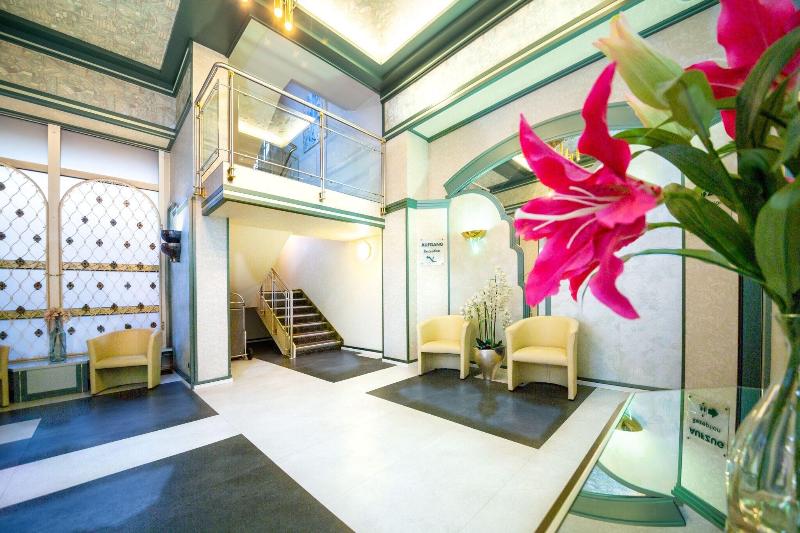 Best Living Arotel Nürnberg - Lobi