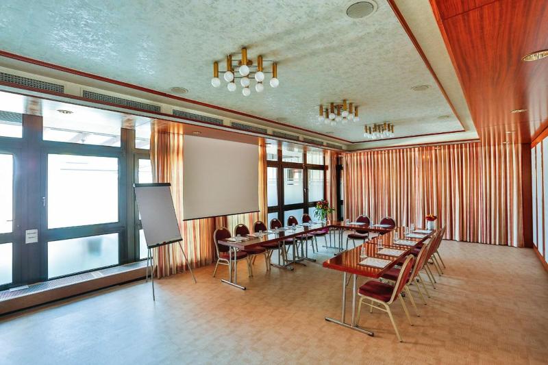 Best Living Arotel Nürnberg - Toplantı