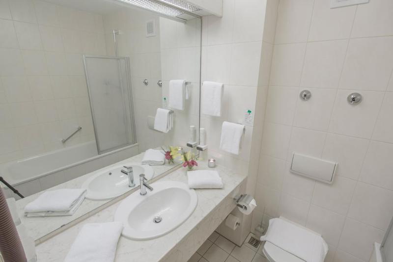 Best Living Arotel Nürnberg - Genel