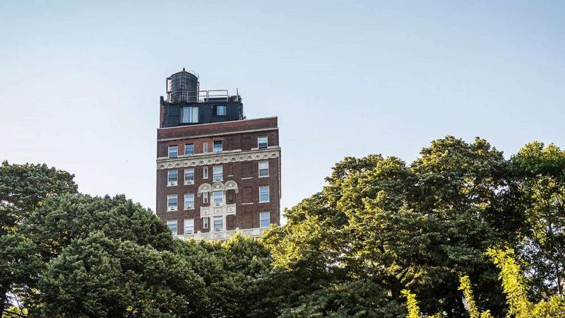 Riverside Tower - Genel