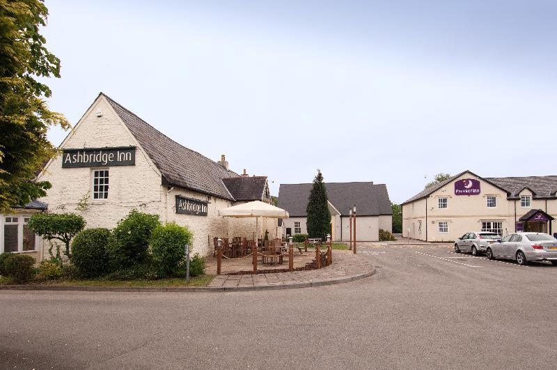 Premier Inn Cwmbran - Genel