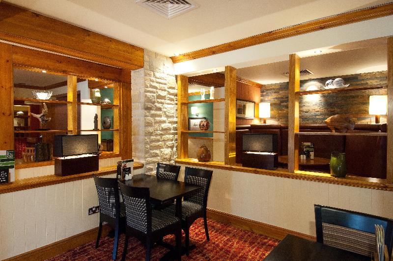 Premier Inn Cwmbran - Restoran