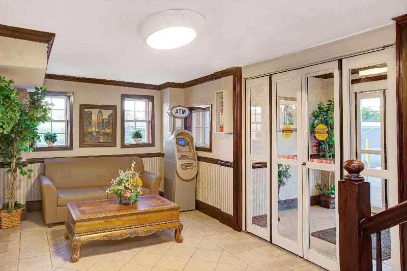 Days Inn by Wyndham Ridgefield NJ - Lobi