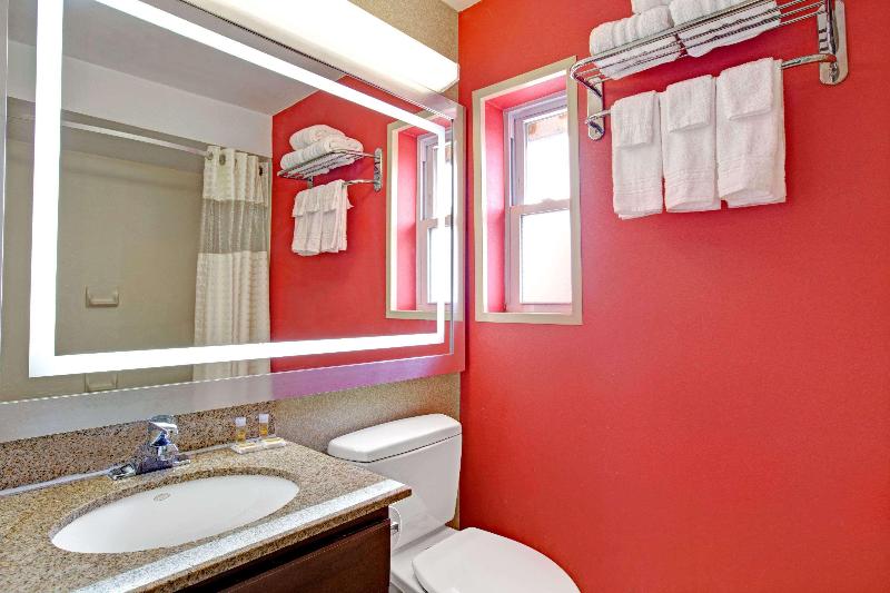 Days Inn by Wyndham Ridgefield NJ - Oda