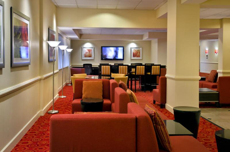 New York LaGuardia Airport Marriott - Lobi