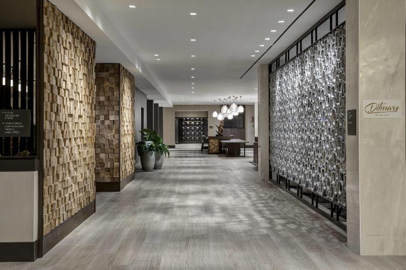 New York LaGuardia Airport Marriott - Lobi