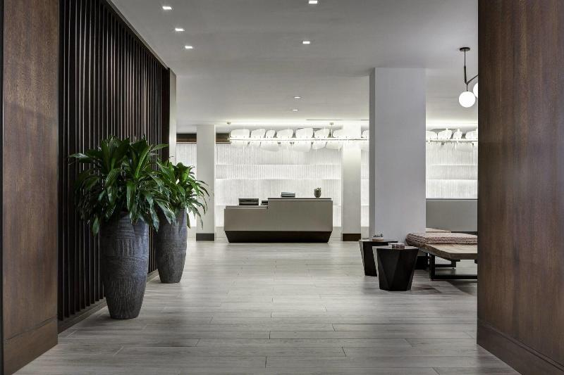 New York LaGuardia Airport Marriott - Lobi