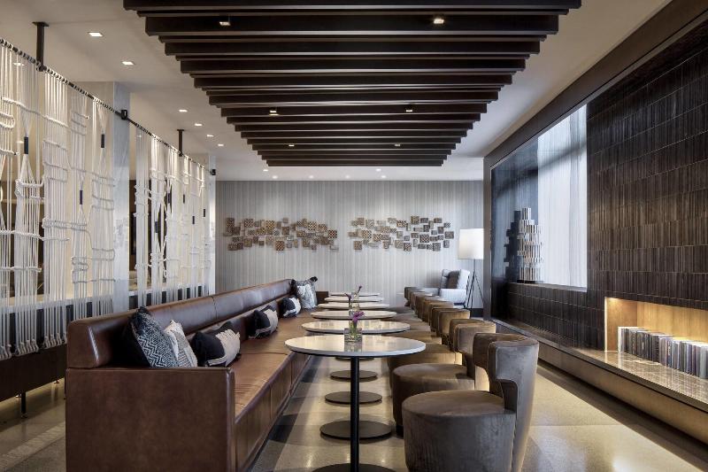 New York LaGuardia Airport Marriott - Restoran