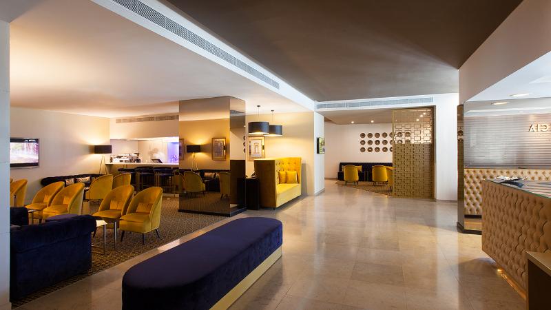 Lutecia Smart Design Hotel - Lobi