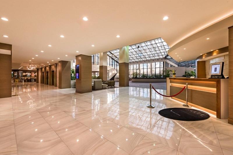 Marriott Melville Long Island - Lobi