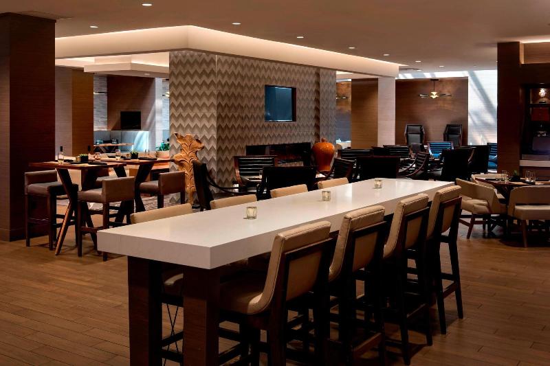 Marriott Melville Long Island - Restoran