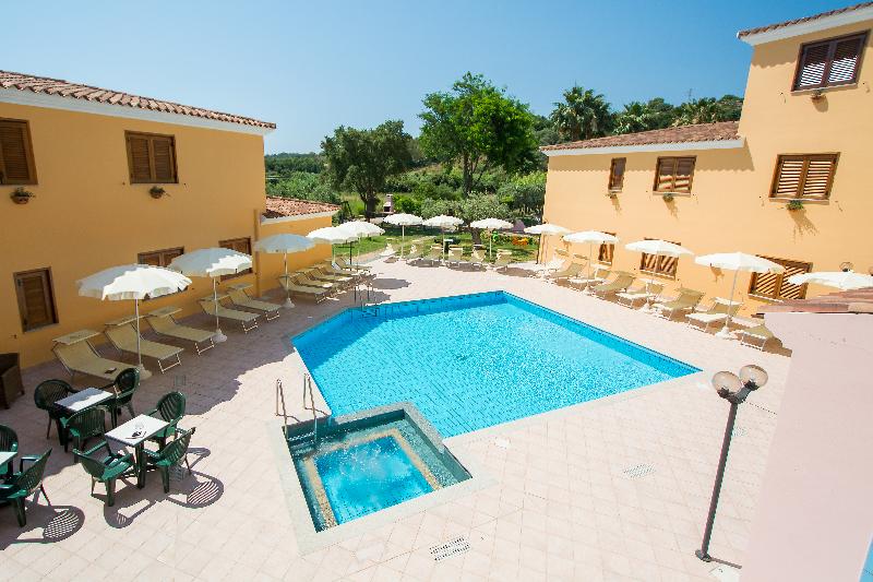 Residence Cala Viola - Havuz