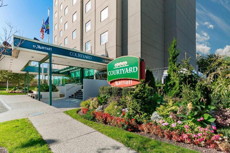 Courtyard New York JFK Airport - Genel