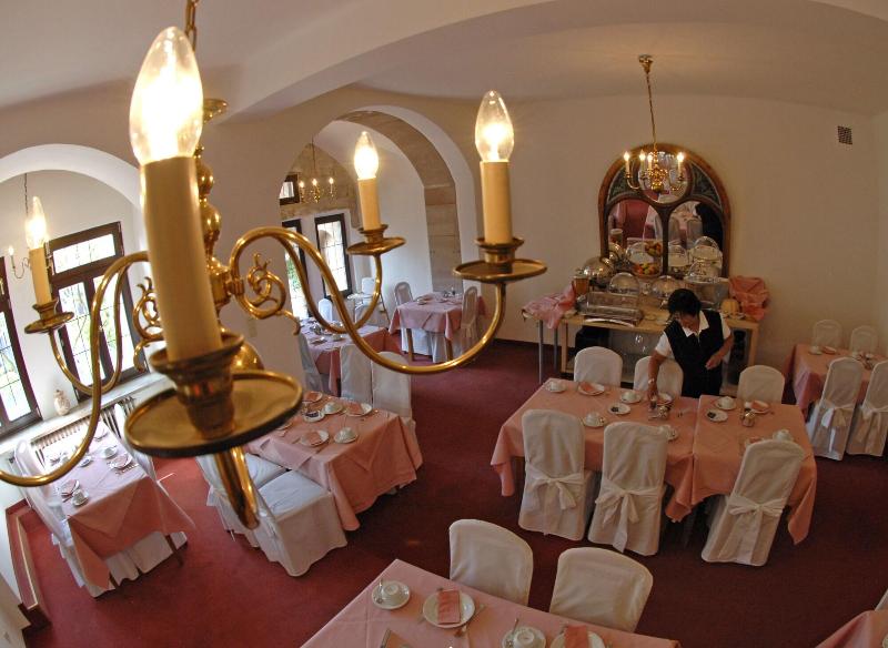 Deutscher Kaiser - Restoran